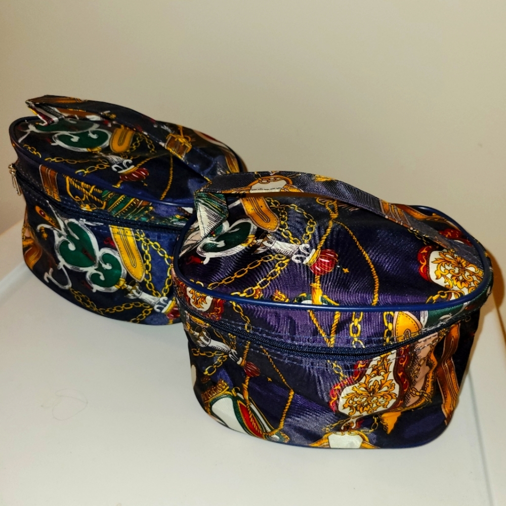 Makeup bag